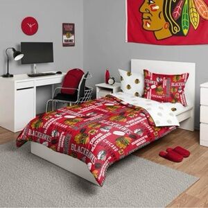 Chicago Blackhawks Red Printed Bedding Set - Twin